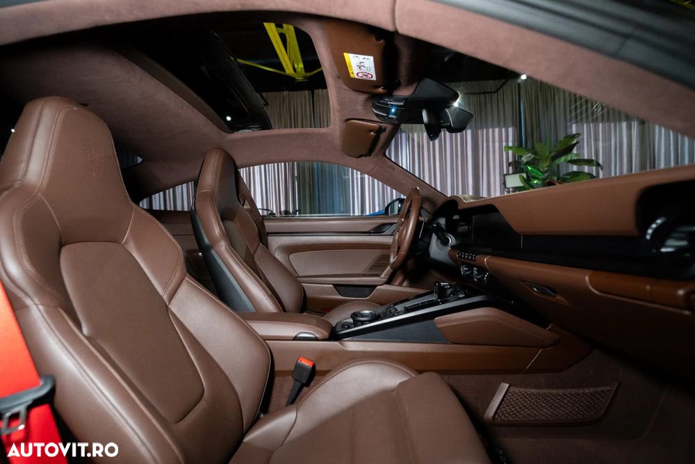 Porsche 911 - 12