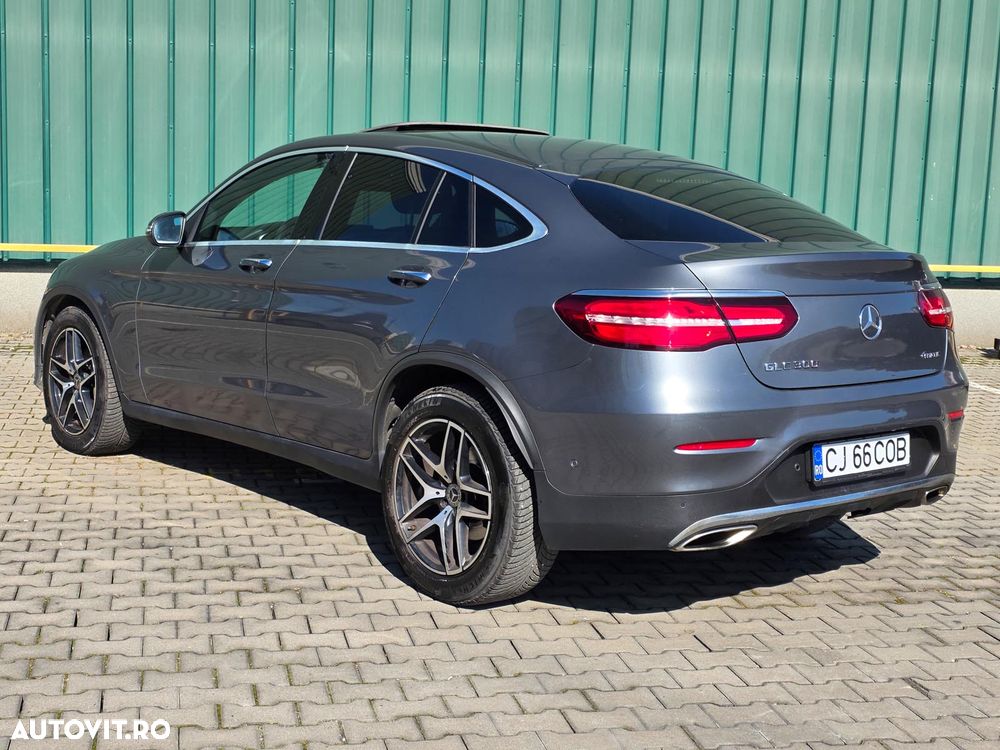 Mercedes-Benz GLC Coupe 300 4Matic 9G-TRONIC AMG Line - 3