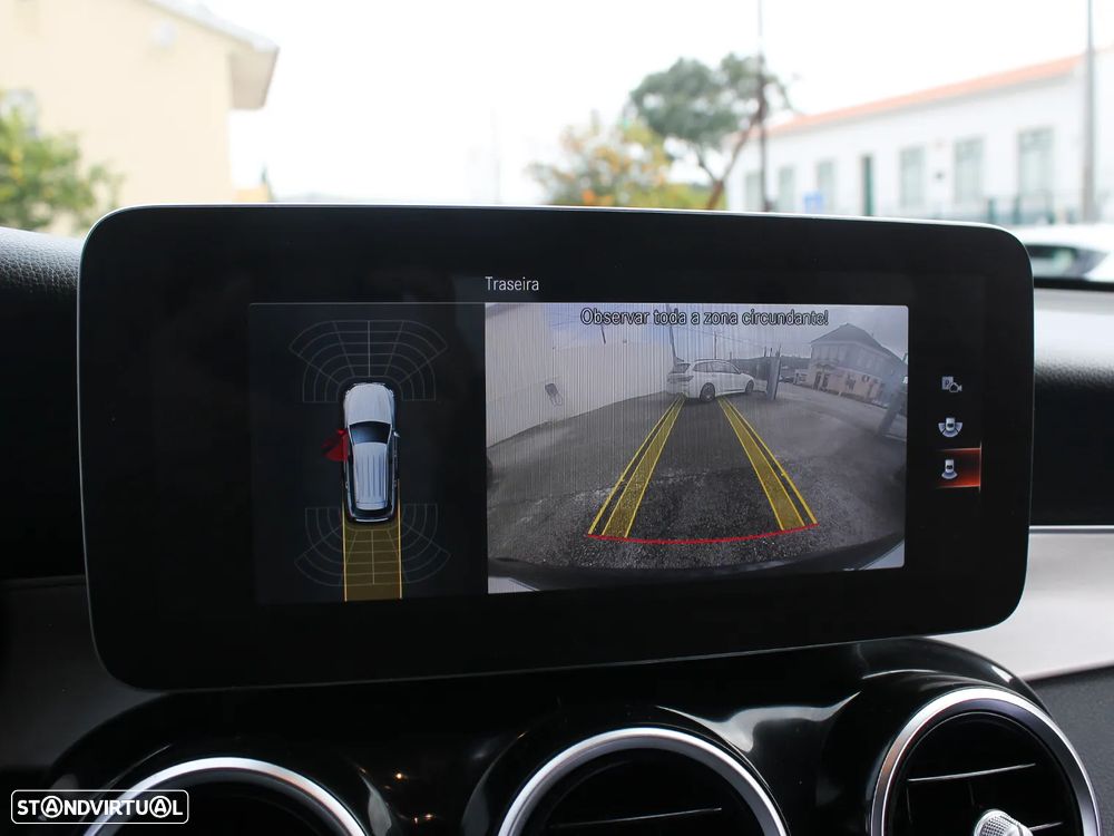 Mercedes-Benz GLC 300 - 19