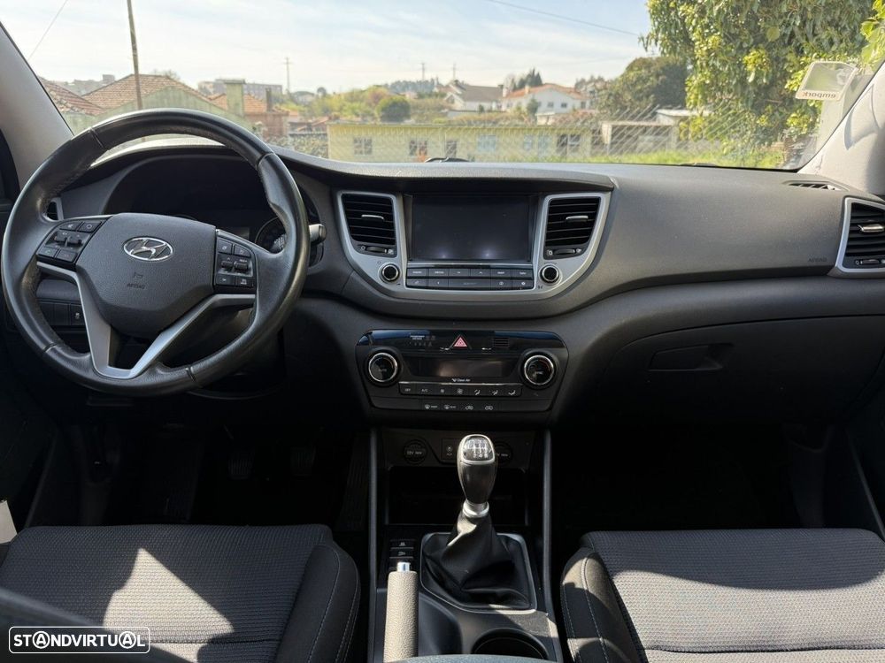Hyundai Tucson 1.7 CRDi Executive - 7