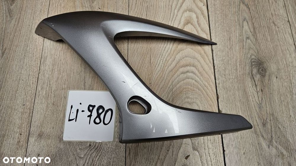 Owiewka boczna wypełnienie bumerang Yamaha FZ6 Fazer 04-07  5VX-2830C - 1
