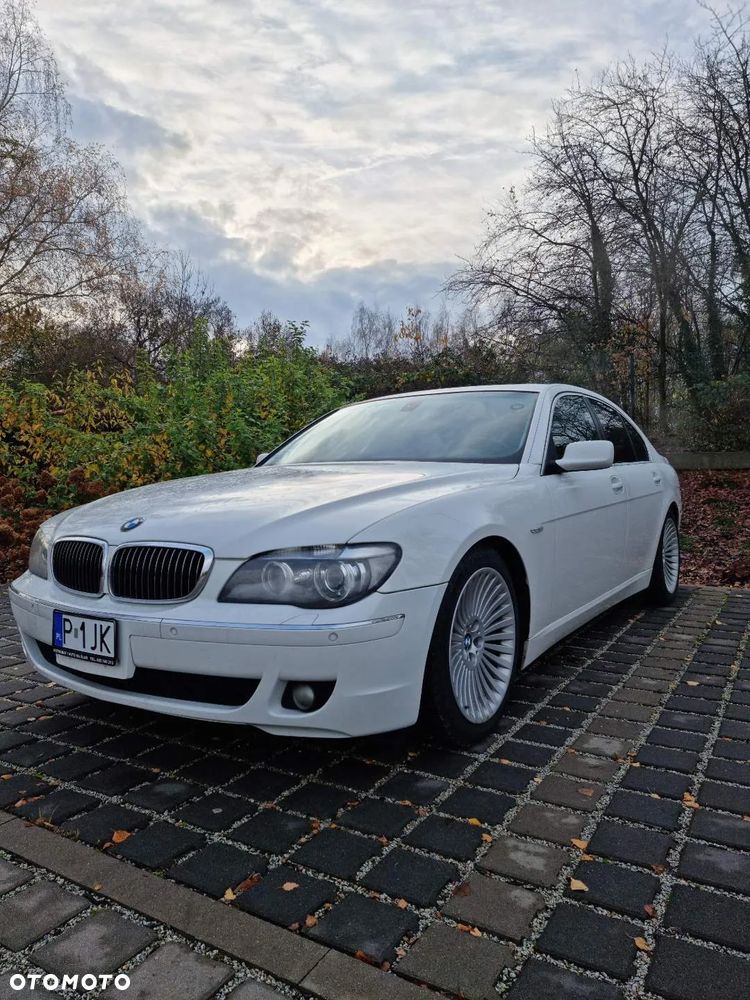 BMW Seria 7 740i - 22
