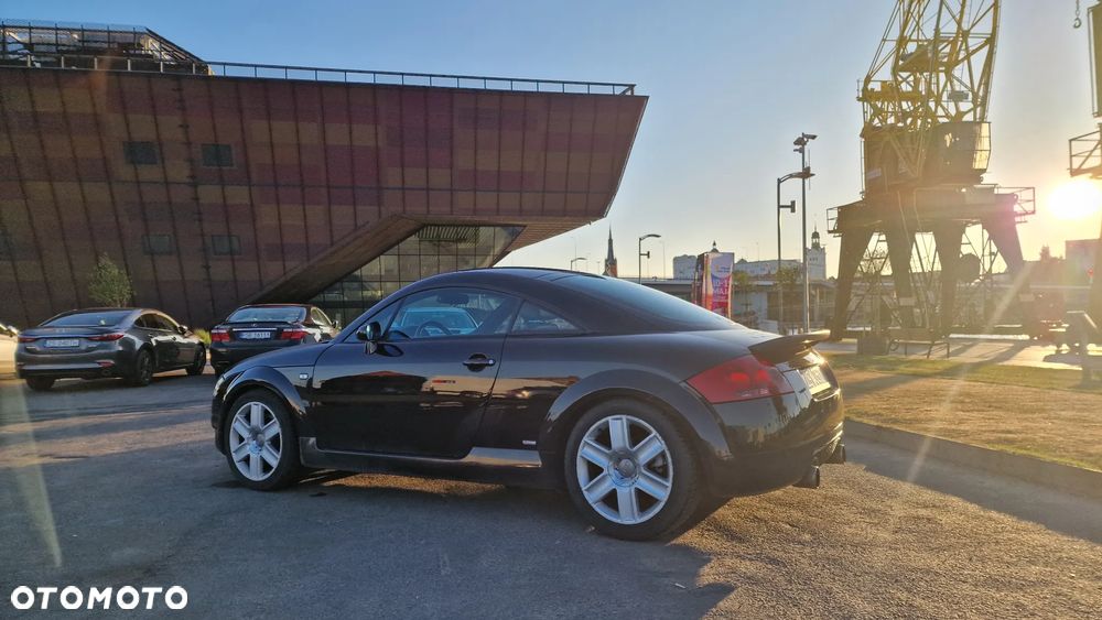 Audi TT Coupé 1.8T Quattro - 7