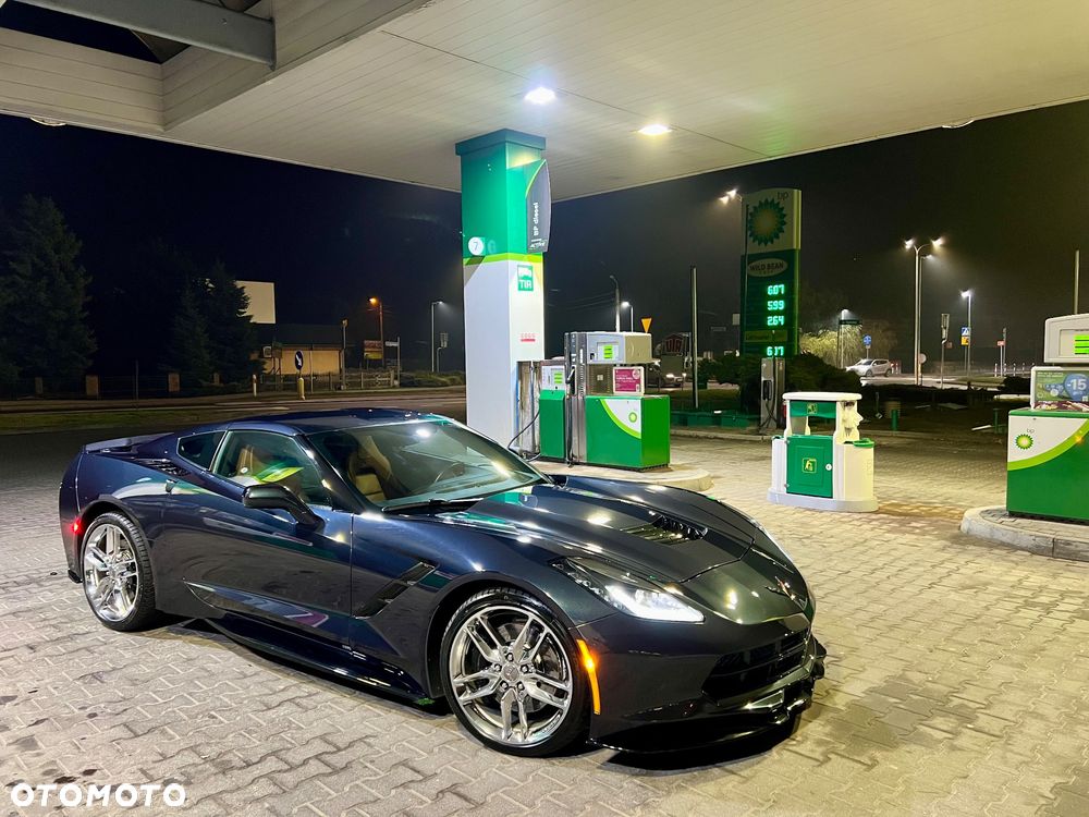 Chevrolet Corvette - 37