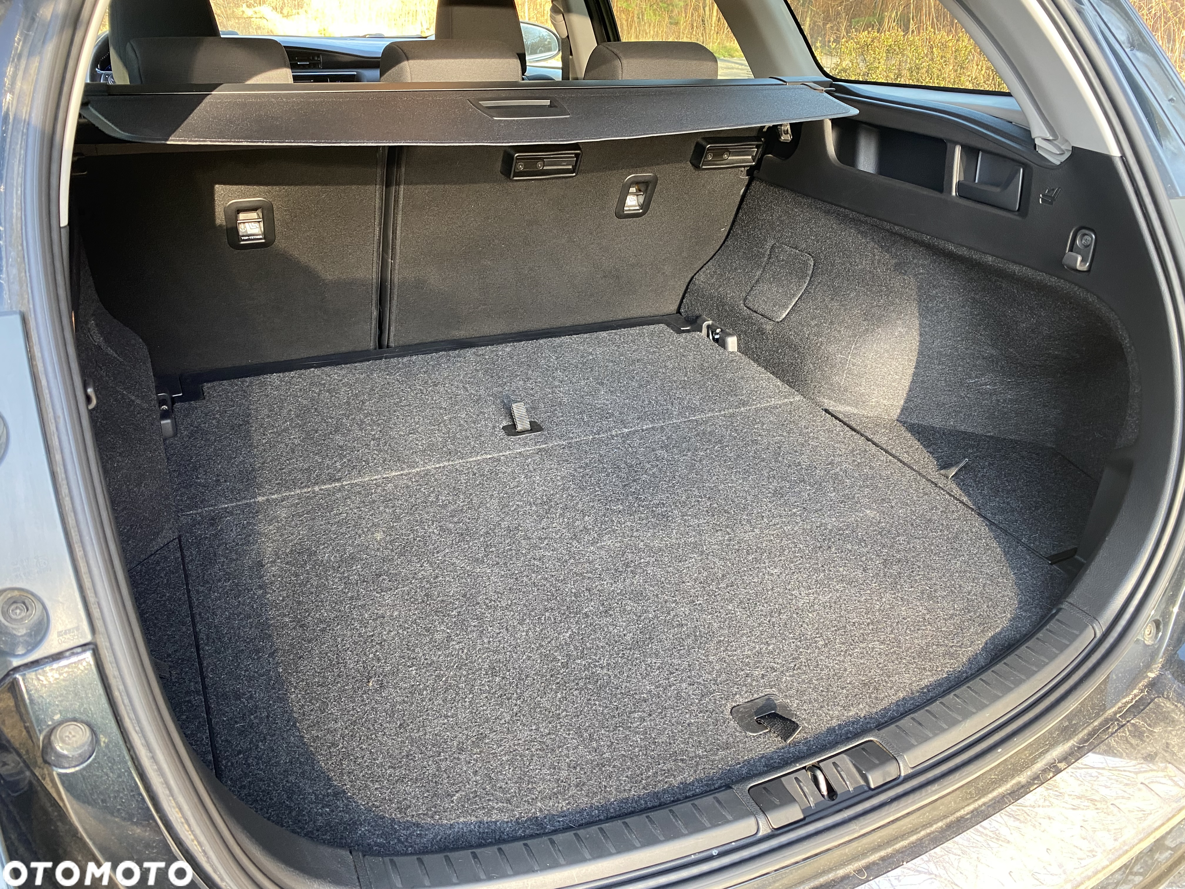 Toyota Auris 1.6 D-4D Premium - 14