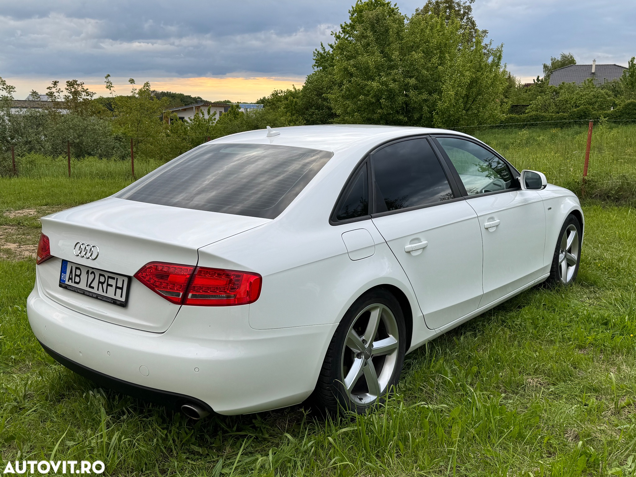 Audi A4 Avant 3.0 TDI DPF quattro S line Sportpaket (plus) - 24