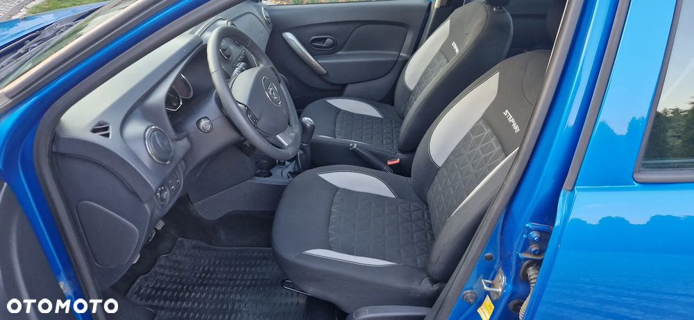 Dacia Sandero TCe 90 Laureate - 12