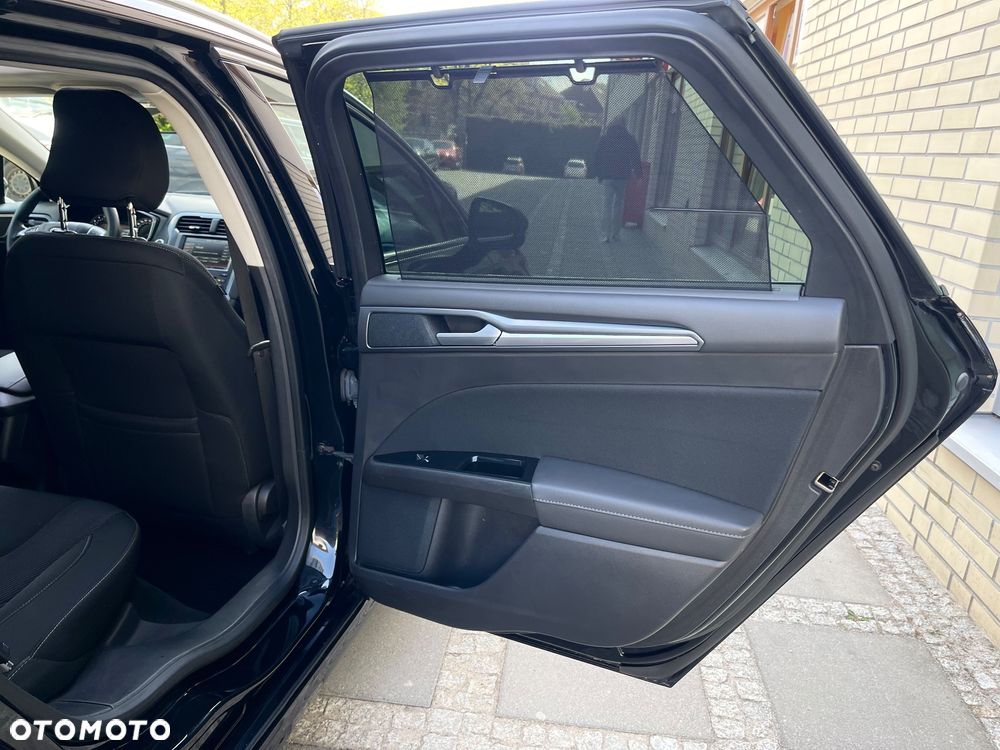 Ford Mondeo - 25