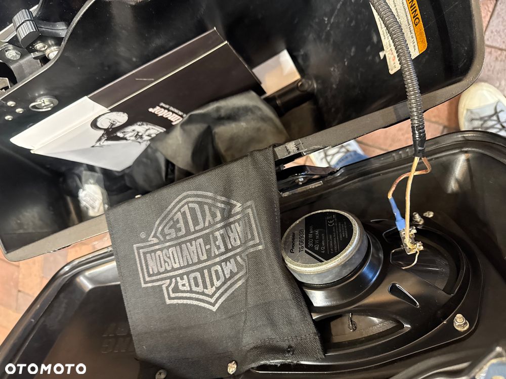 Harley-Davidson Touring Street Glide - 27