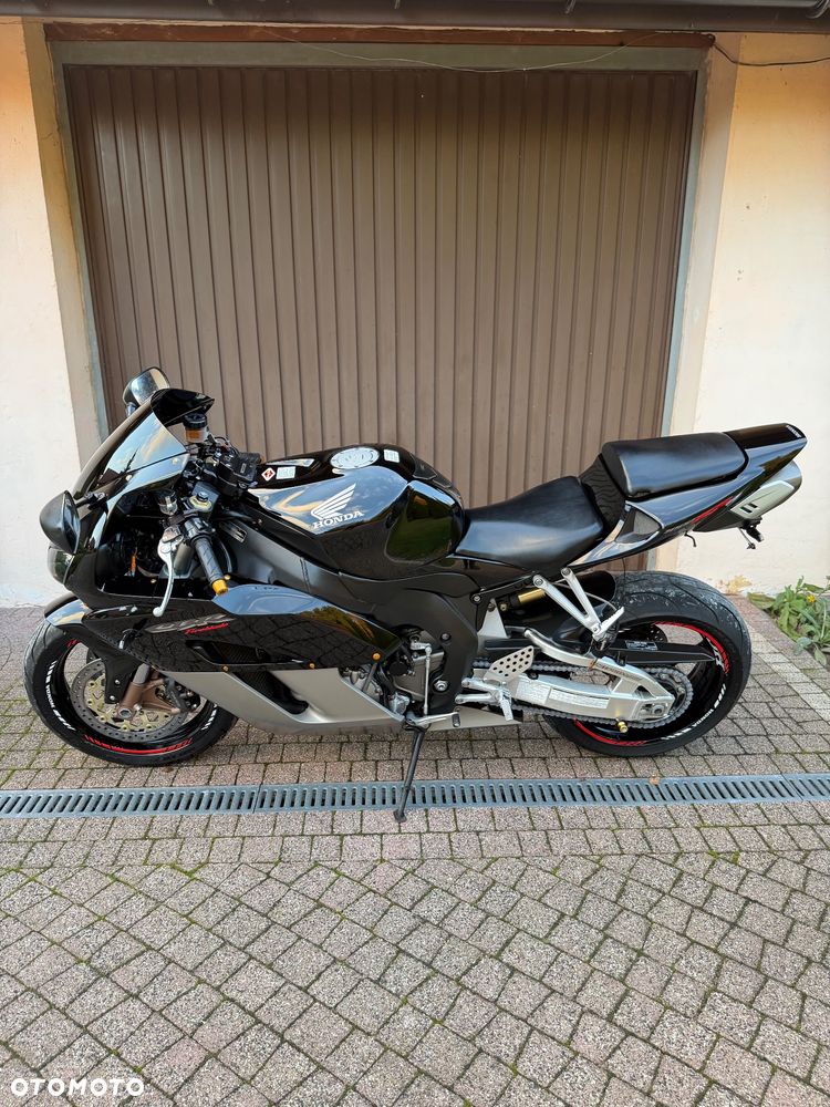 Honda CBR - 19