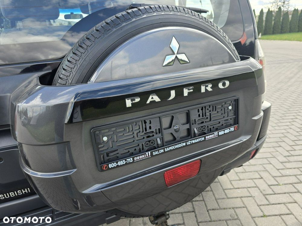 Mitsubishi Pajero - 14
