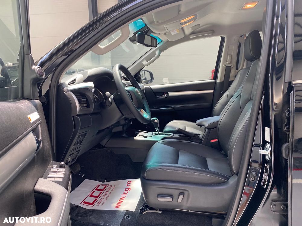 Toyota Hilux 2.8D 204CP 4x4 Double Cab AT MHEV Invincible - 11