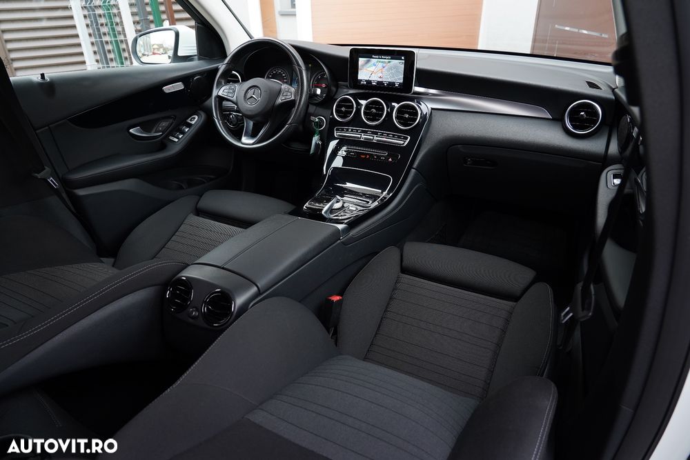 Mercedes-Benz GLC 220 d 4MATIC 9G-TRONIC - 25