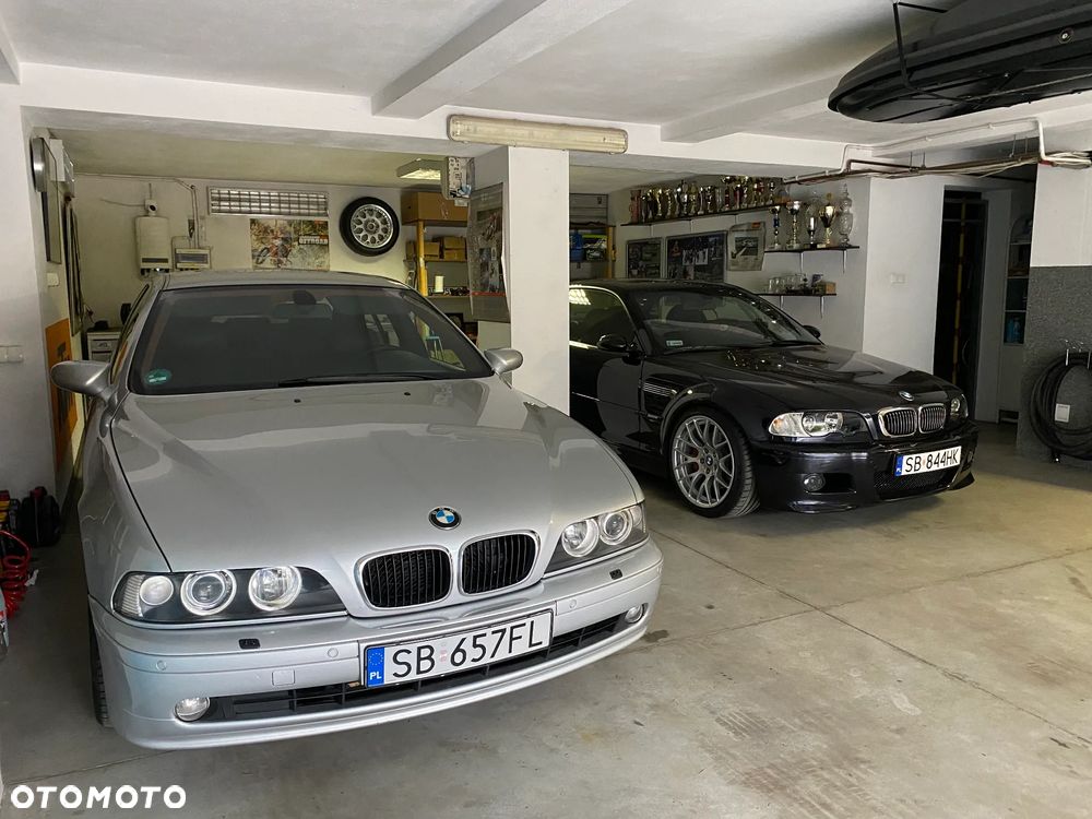 BMW Seria 5 525i - 24