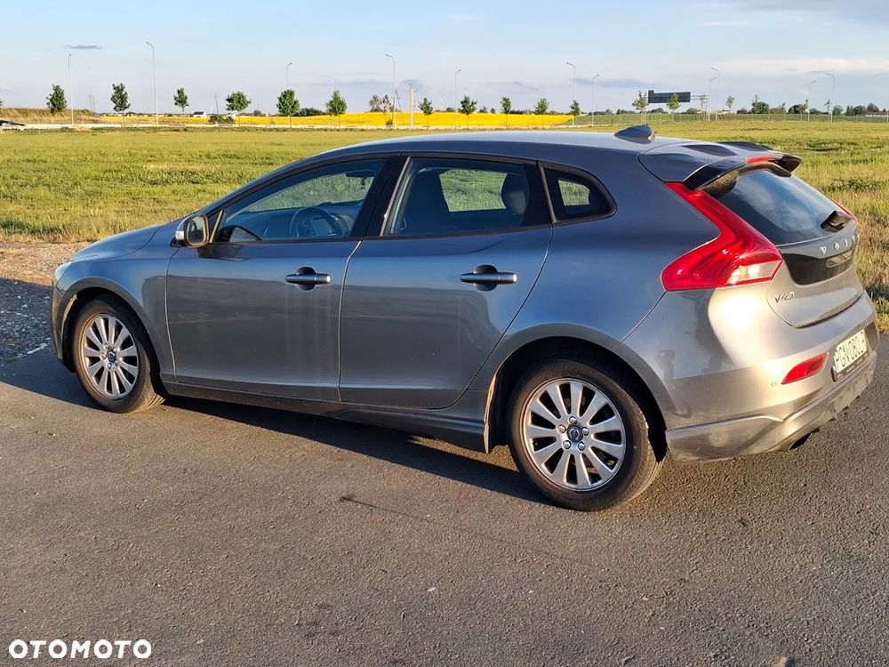 Volvo V40 D2 - 6