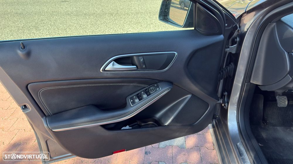 Mercedes-Benz A 180 CDI (BlueEFFICIENCY) Urban - 12