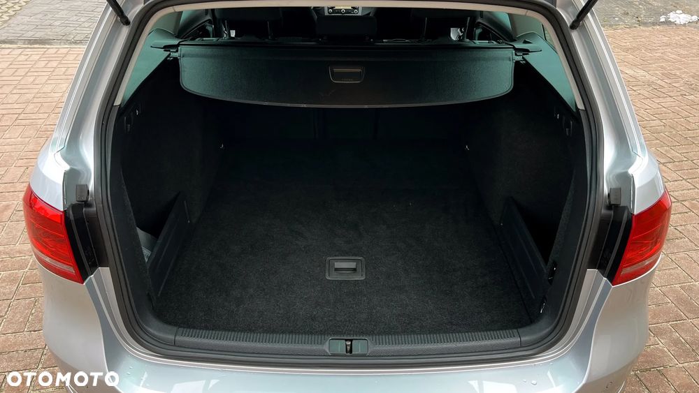 Volkswagen Passat Variant 2.0 TDI BlueMotion Technology Comfortline - 32