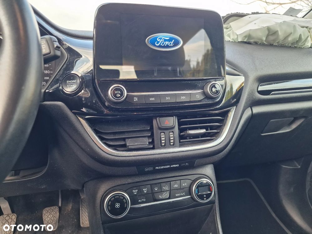 Ford Fiesta - 28