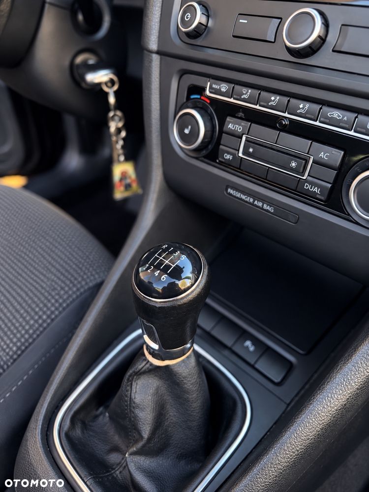 Volkswagen Golf - 18