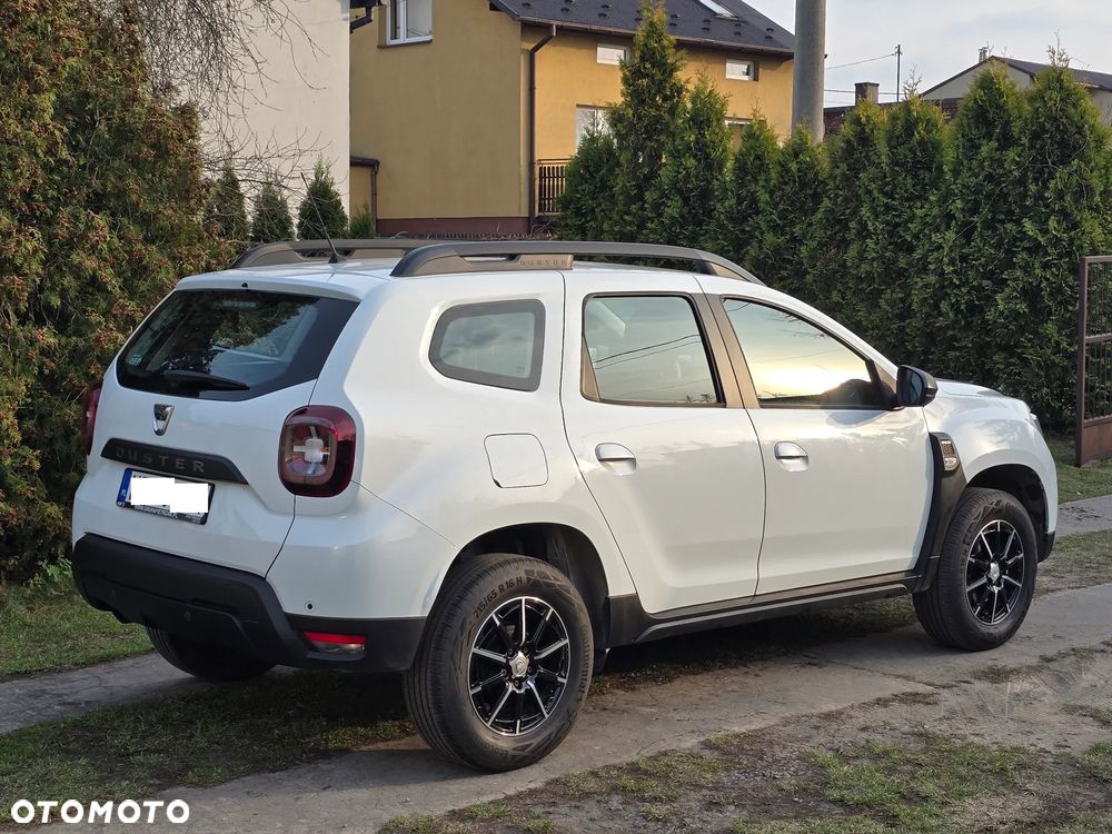 Dacia Duster 1.6 SCe Comfort 4WD - 26