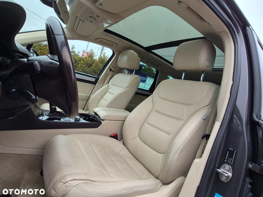 Volkswagen Touareg 3.0 V6 TDI BMT Business Line - 25