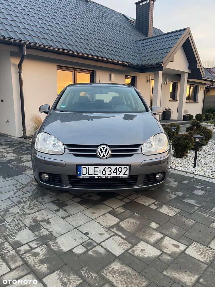 Volkswagen Golf - 2