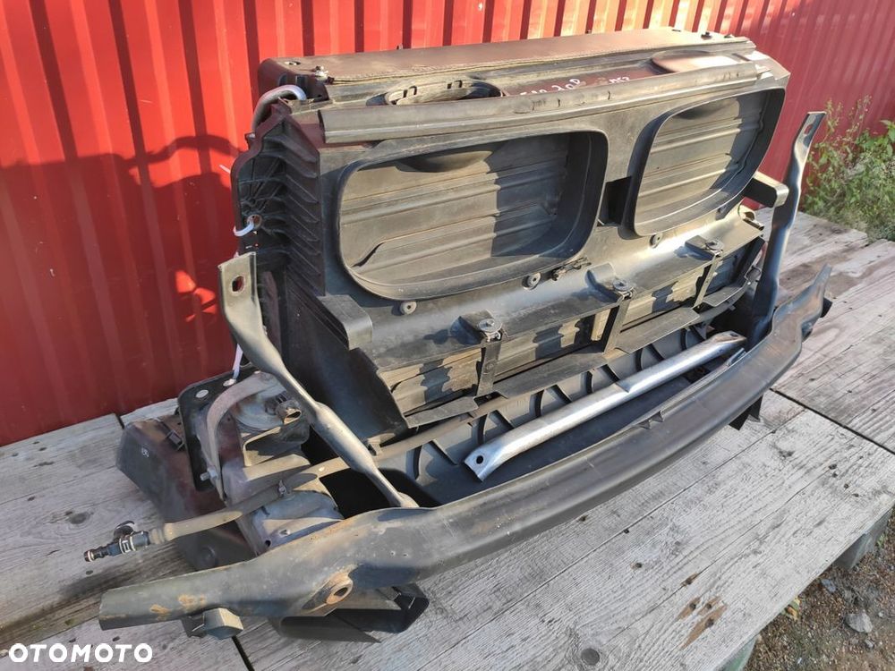BMW X5 E70 3.0D M57 AUTOMAT PAS PRZEDNI WZMOCNIENIE CHŁODNICE WENTYLATOR - 2