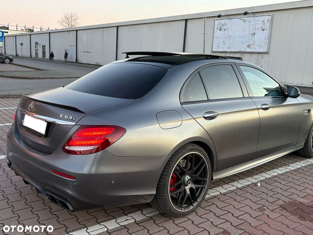 Mercedes-Benz Klasa E - 24