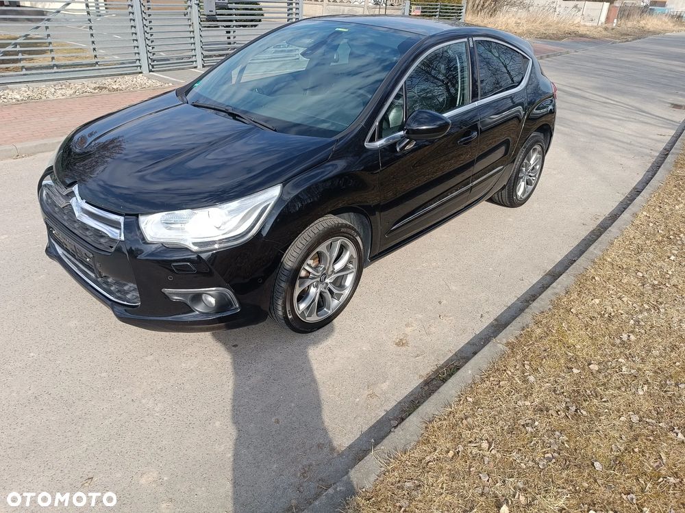 Citroën DS4 HDi 110 SoChic - 4