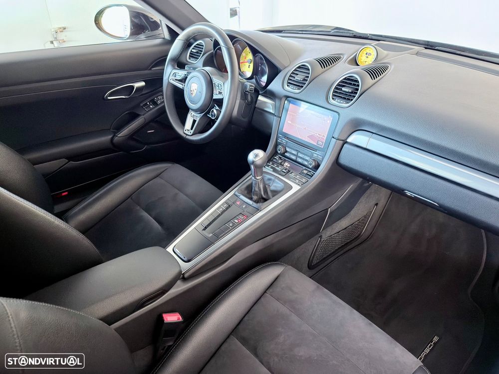 Porsche 718 Cayman 2.0 T - 15