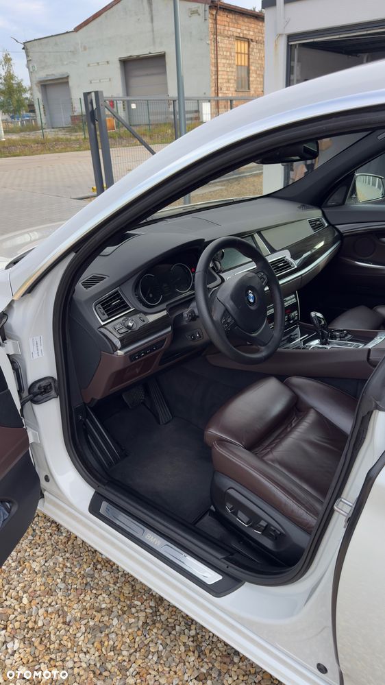 BMW Seria 5 535d xDrive Luxury Line - 28
