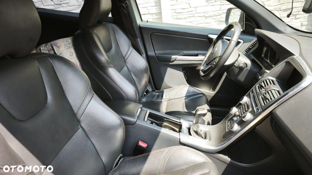 Volvo XC 60 D3 Summum - 12