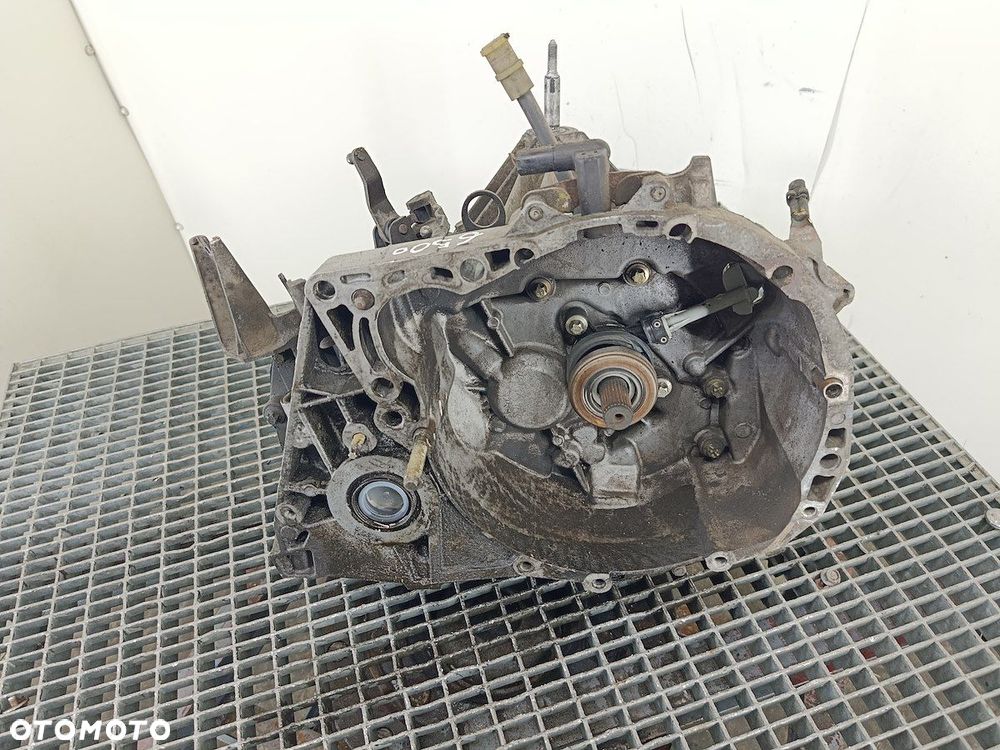 SKRZYNIA BIEGÓW MANUALNA 5 RENAULT MEGANE II JR5102 1.5 DCI - 1