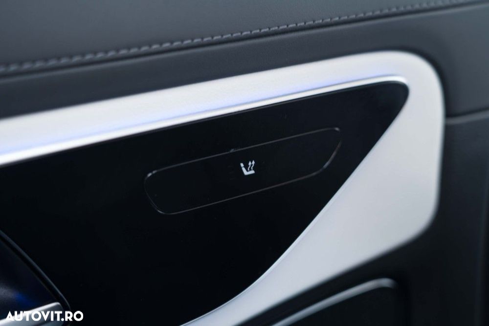 Mercedes-Benz C - 23