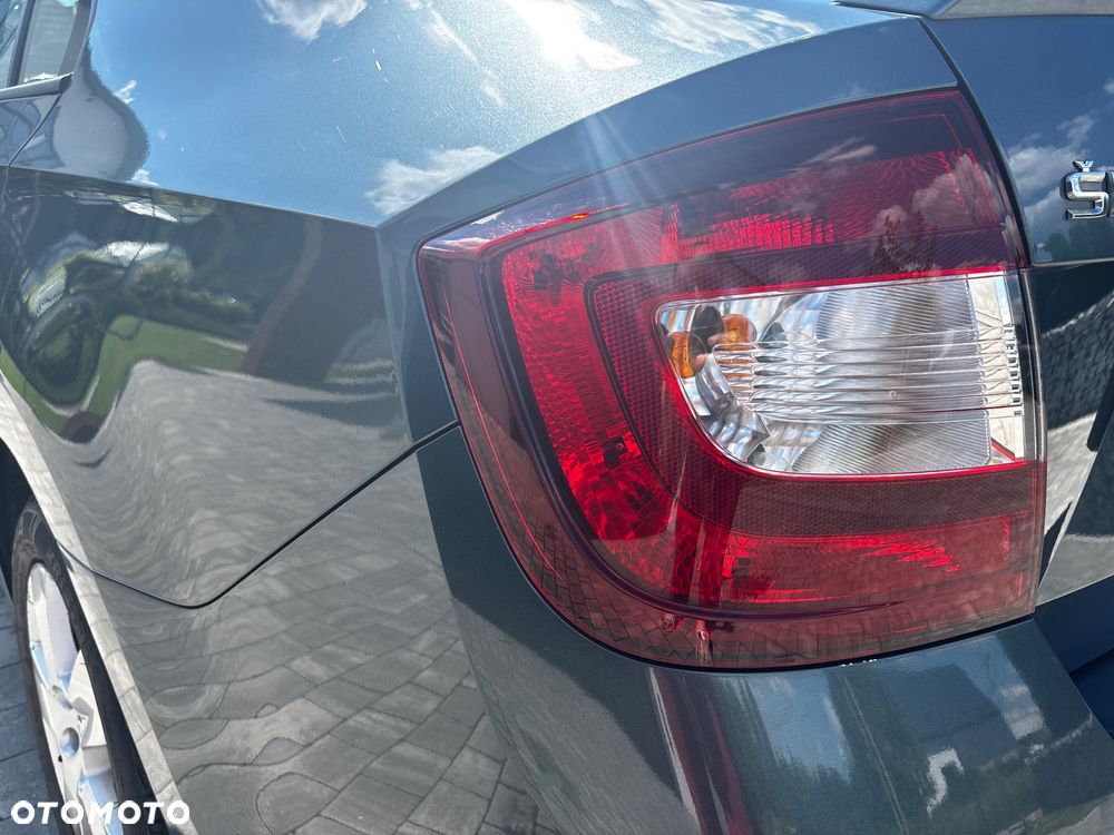 Skoda RAPID 1.4 TSI Ambition DSG - 7