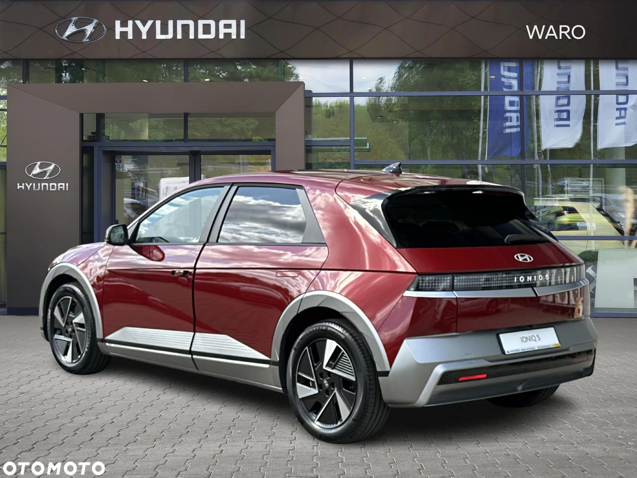 Hyundai IONIQ - 7