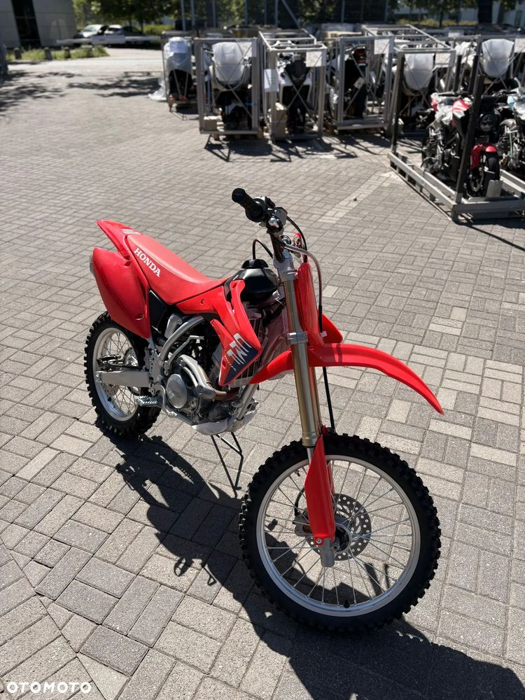 Honda CRF - 4