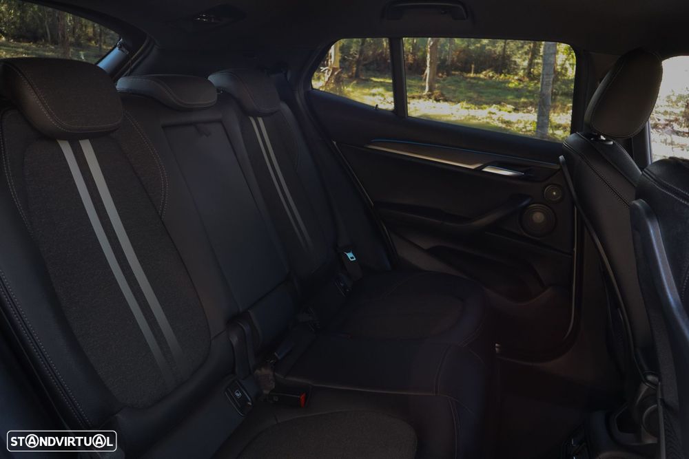 BMW X2 25 e xDrive Pack M - 9