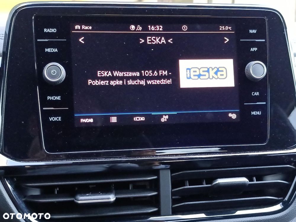 Volkswagen T-Roc - 37