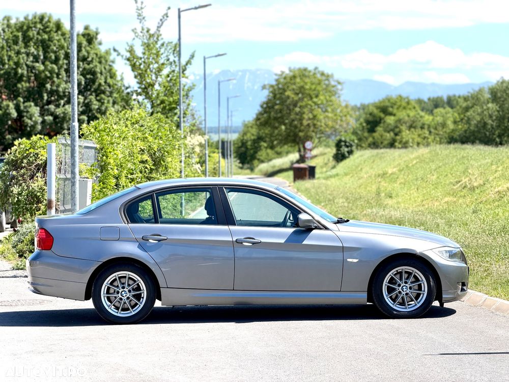 BMW Seria 3 318d DPF - 5