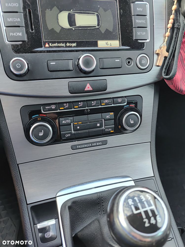 Volkswagen Passat - 5