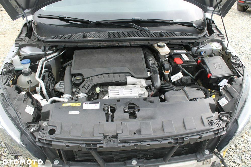 Peugeot 308 - 13