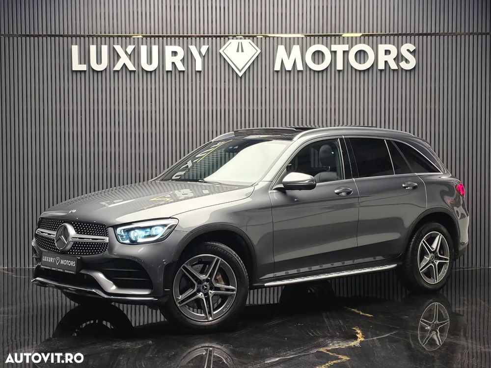 Mercedes-Benz GLC 300 e 4Matic 9G-TRONIC AMG Line Plus - 1