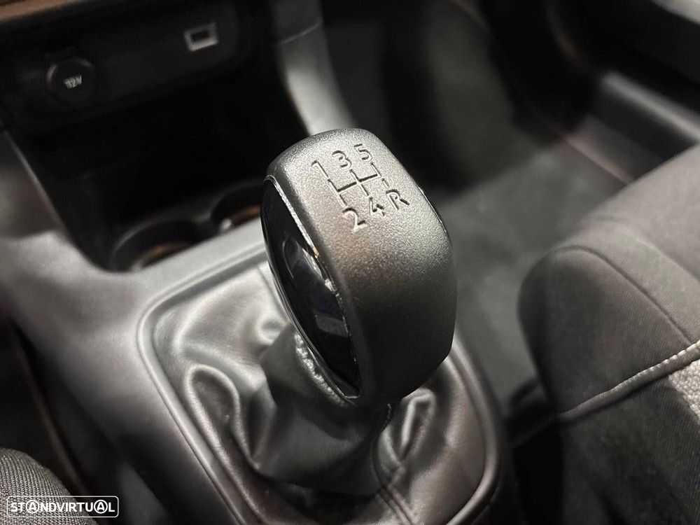 Citroën C3 1.2 PureTech C-Series - 19