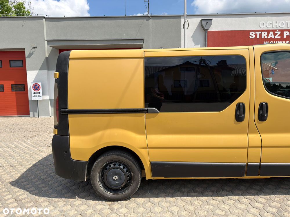 Renault Trafic Passenger - 10