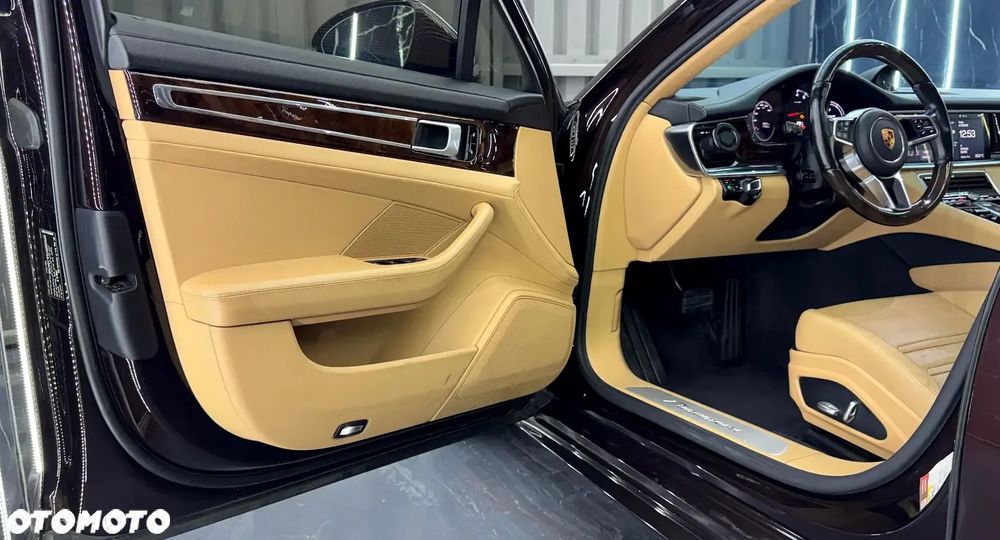 Porsche Panamera 4S GPF Executive - 9