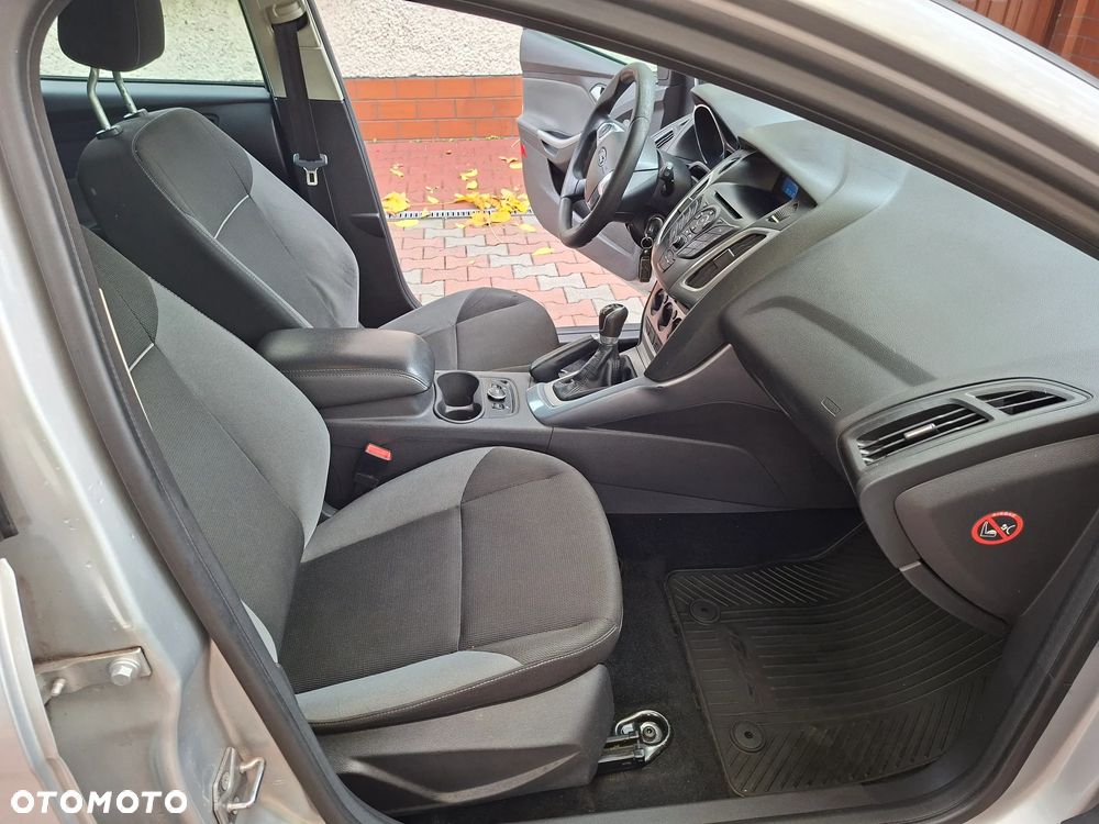 Ford Focus - 12