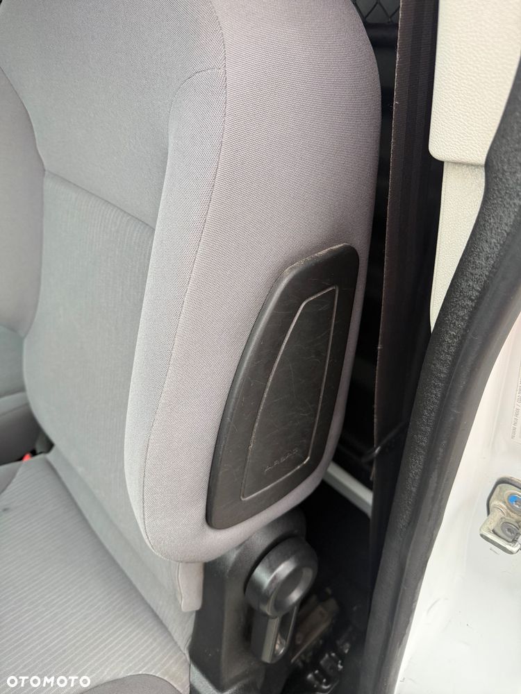 Peugeot Partner - 30