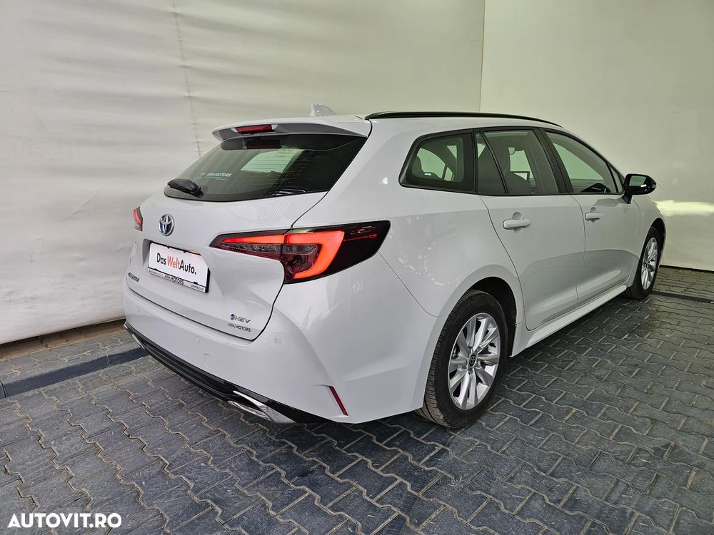 Toyota Corolla 1.8 HSD Business - 20