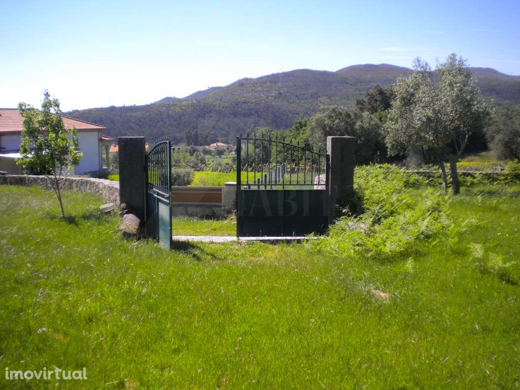 Terreno plano em Cabaços, Ponte de Lima - Grande imagem: 2/5